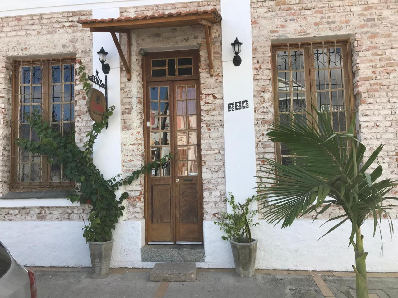Frida Casa Hostel Pelotas Esterno foto